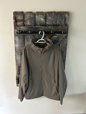 Men's Lululemon Light Weight Full Zipper Jacket w/Hood